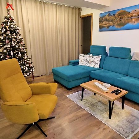 Apartmán s výhľadom na štíty Ovruč 312 Štrbské Pleso Esterno foto