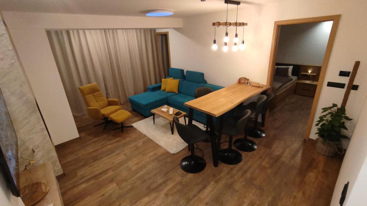 Apartmán s výhľadom na štíty Ovruč 312 Štrbské Pleso Esterno foto