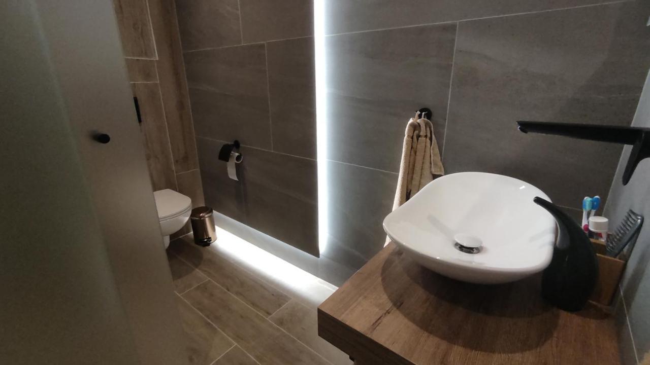 Apartmán s výhľadom na štíty Ovruč 312 Štrbské Pleso Esterno foto