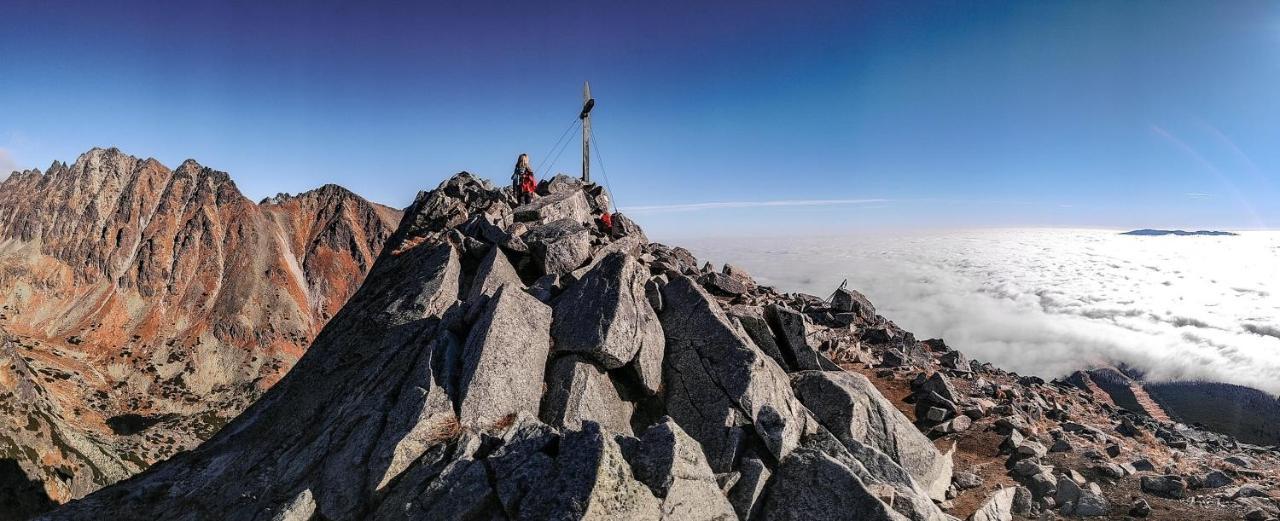 Apartmán s výhľadom na štíty Ovruč 312 Štrbské Pleso Esterno foto