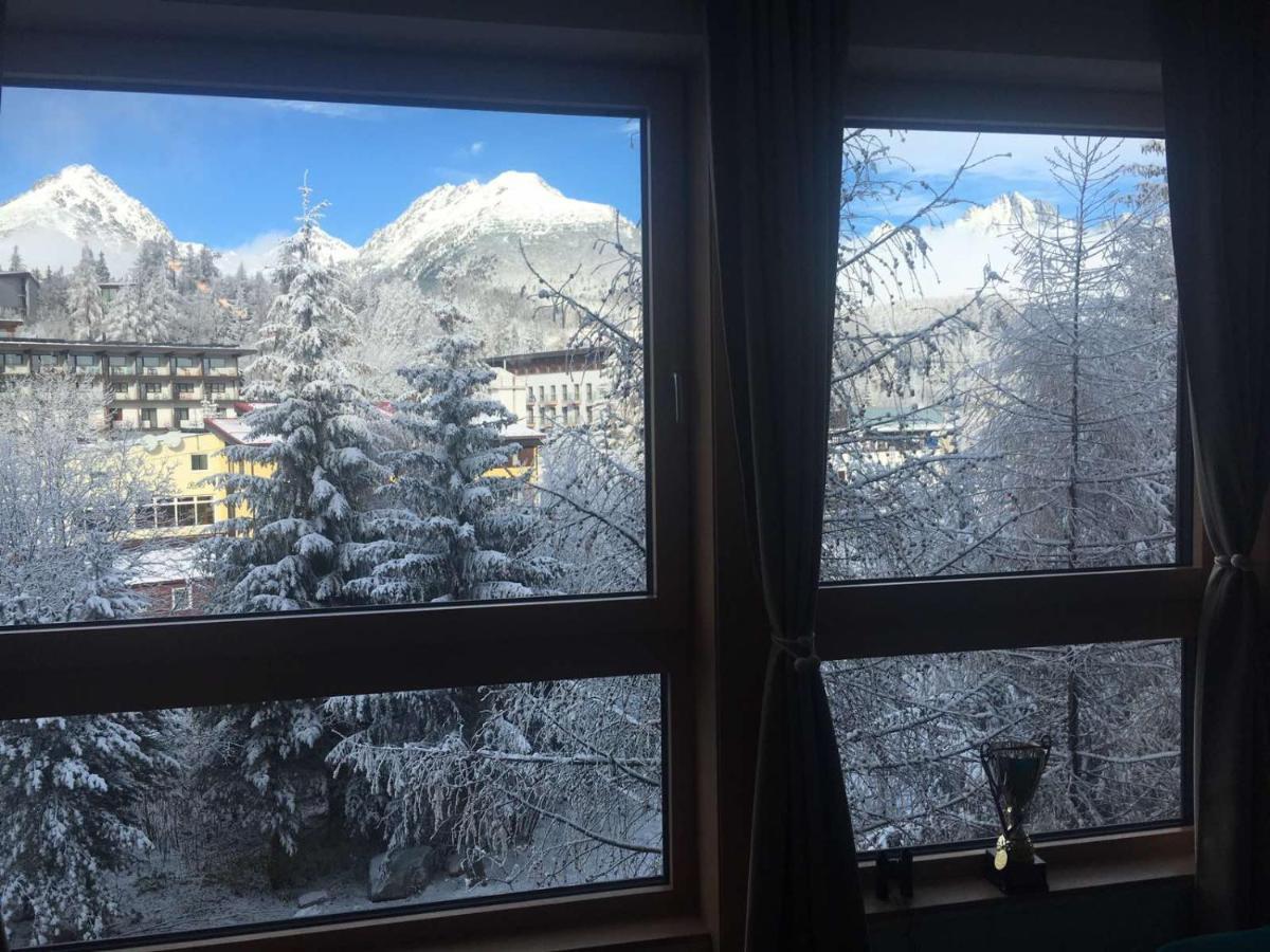 Apartmán s výhľadom na štíty Ovruč 312 Štrbské Pleso Esterno foto